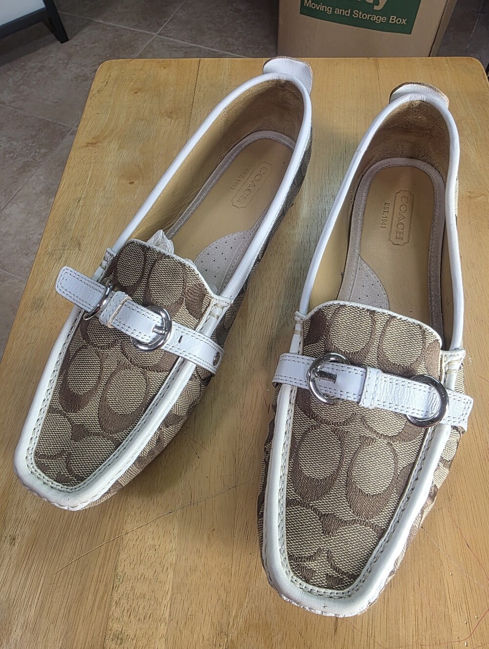 Classic Coach Women's Signature Jacquard Driving Loafers Khaki/White NEW Size 11 - Picture 4 of 6
